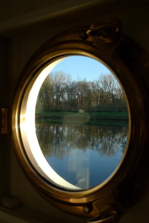 B&B Barge Johanna Брюж Екстериор снимка