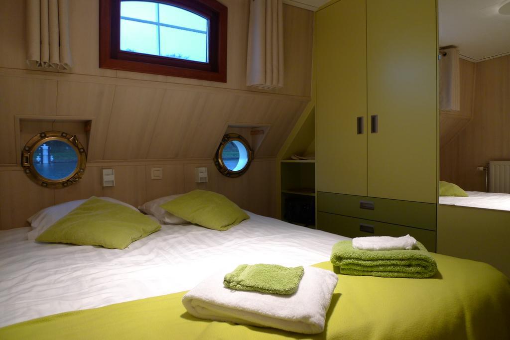B&B Barge Johanna Брюж Екстериор снимка